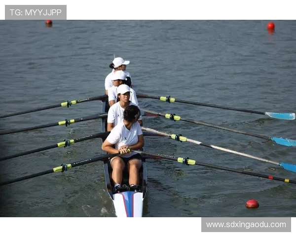 皮划艇比赛精彩纷呈 各队激烈角逐争夺冠军最终成绩揭晓